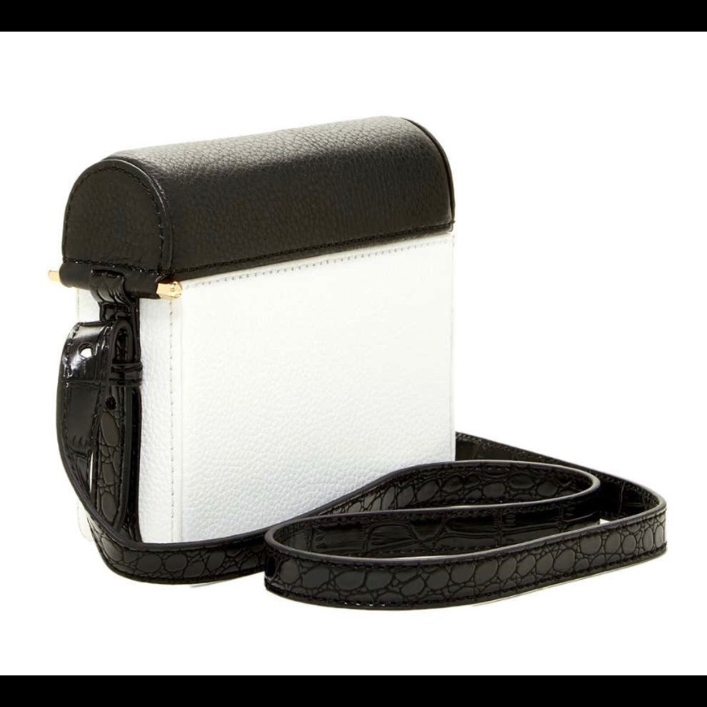 Isaac Mizrahi Tricia Crossbody